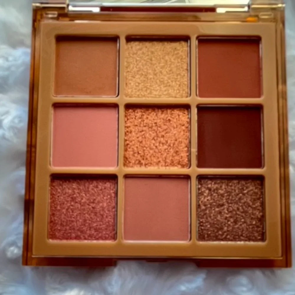 Nude Obsessions Eyeshadow Palette